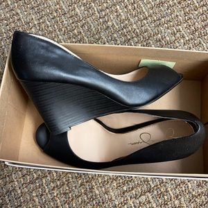 Jessica Simpson wedges